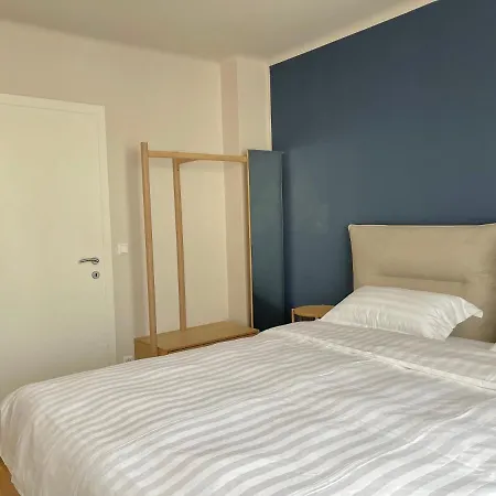 Homely 1 * ザンクト・ペルテン