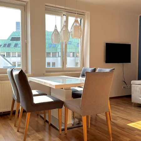 Homely 1 *
